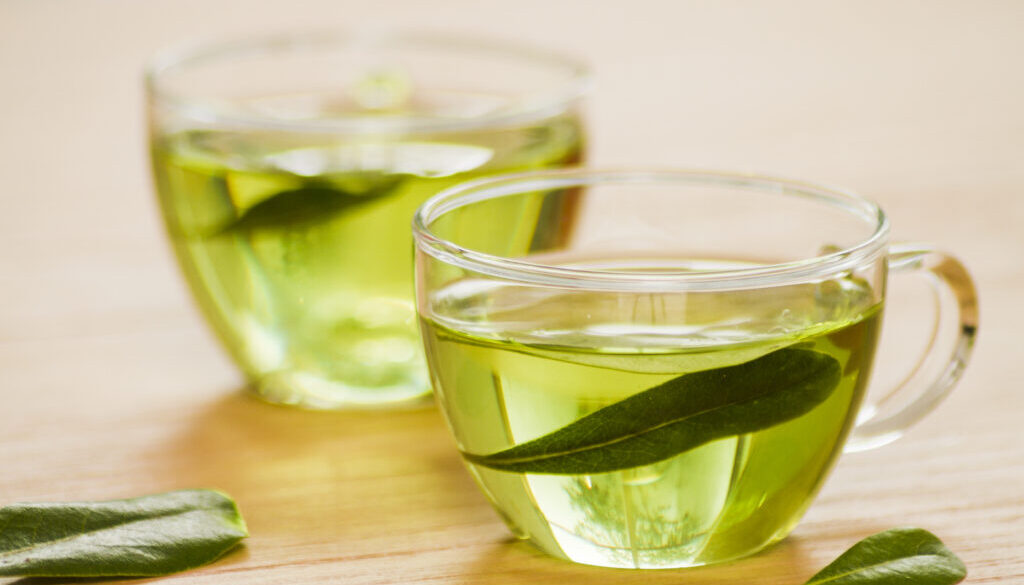 szklanka-zielonej-herbaty